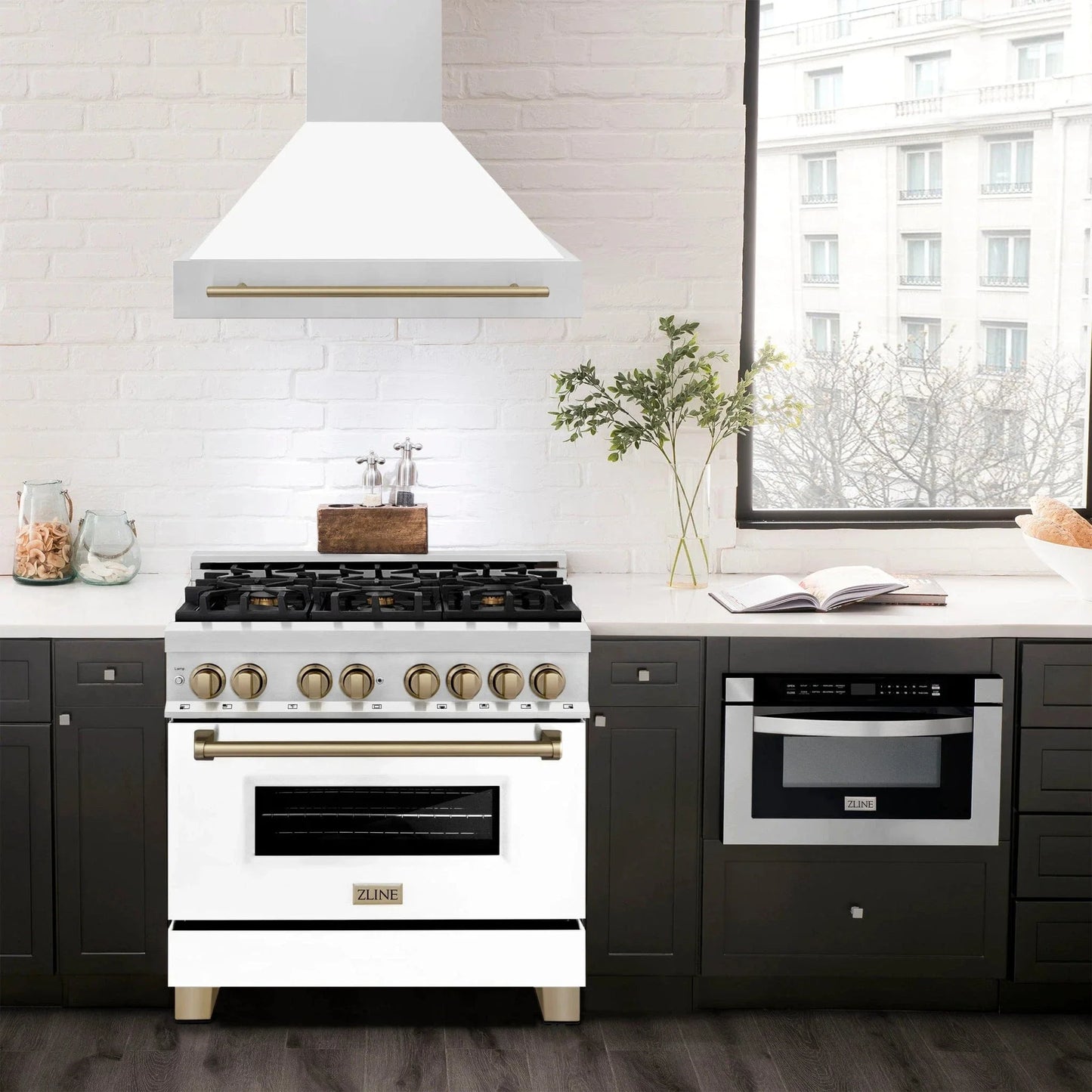 ZLINE 36"Stainless Steel Range Hood, White Matte Shell, 8654STZ-36-CB
